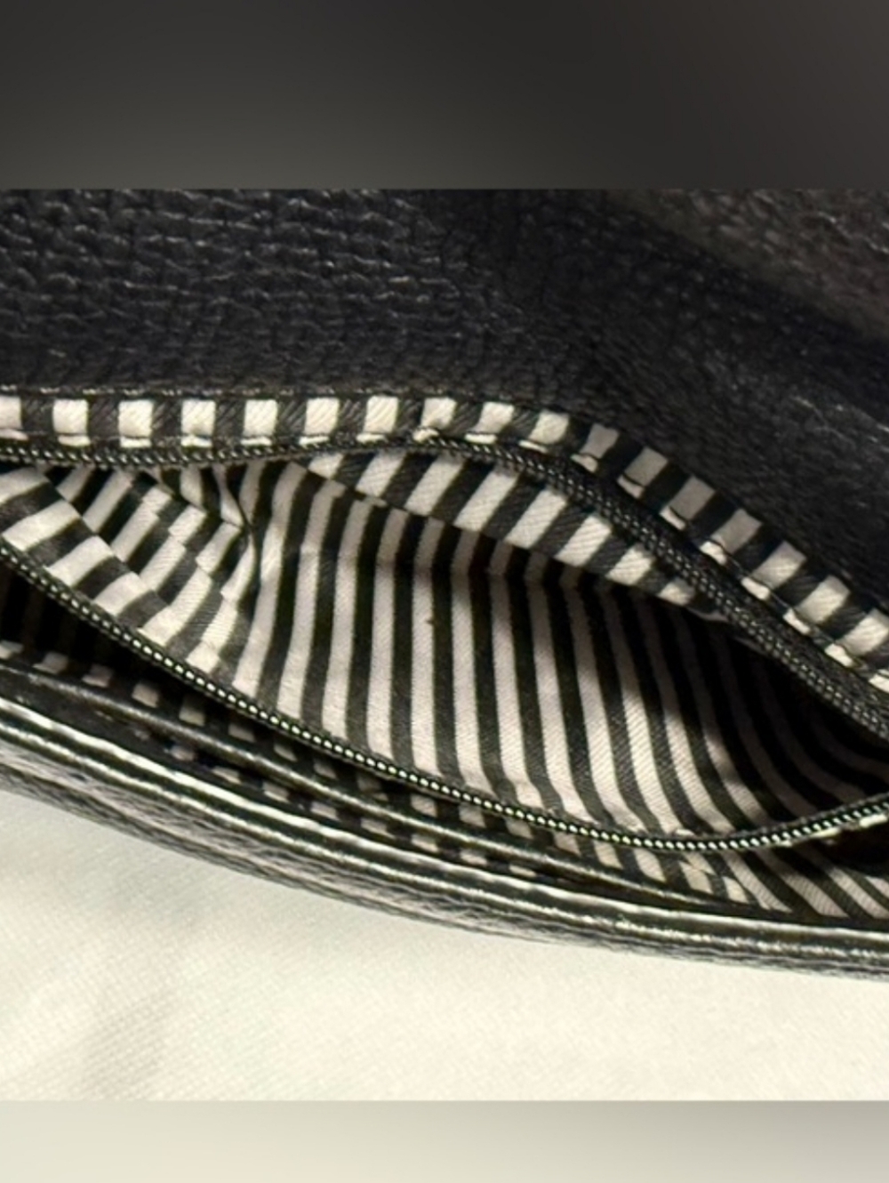 Kate Spade Pebbled Leather Crossbody -Black - Picture 8 of 9